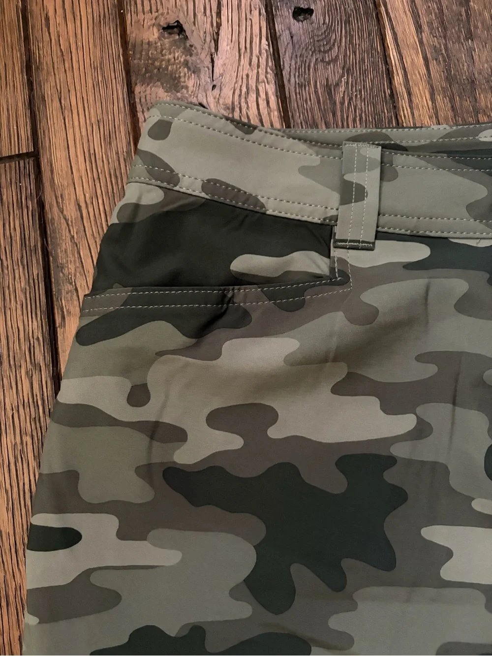 NWT Eddie Bauer Women's Adventurer 2.0 Camo Skort size 16